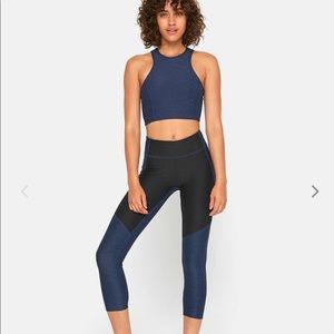 Outdoor Voices 3/4 Two Tone Warm Up Legging